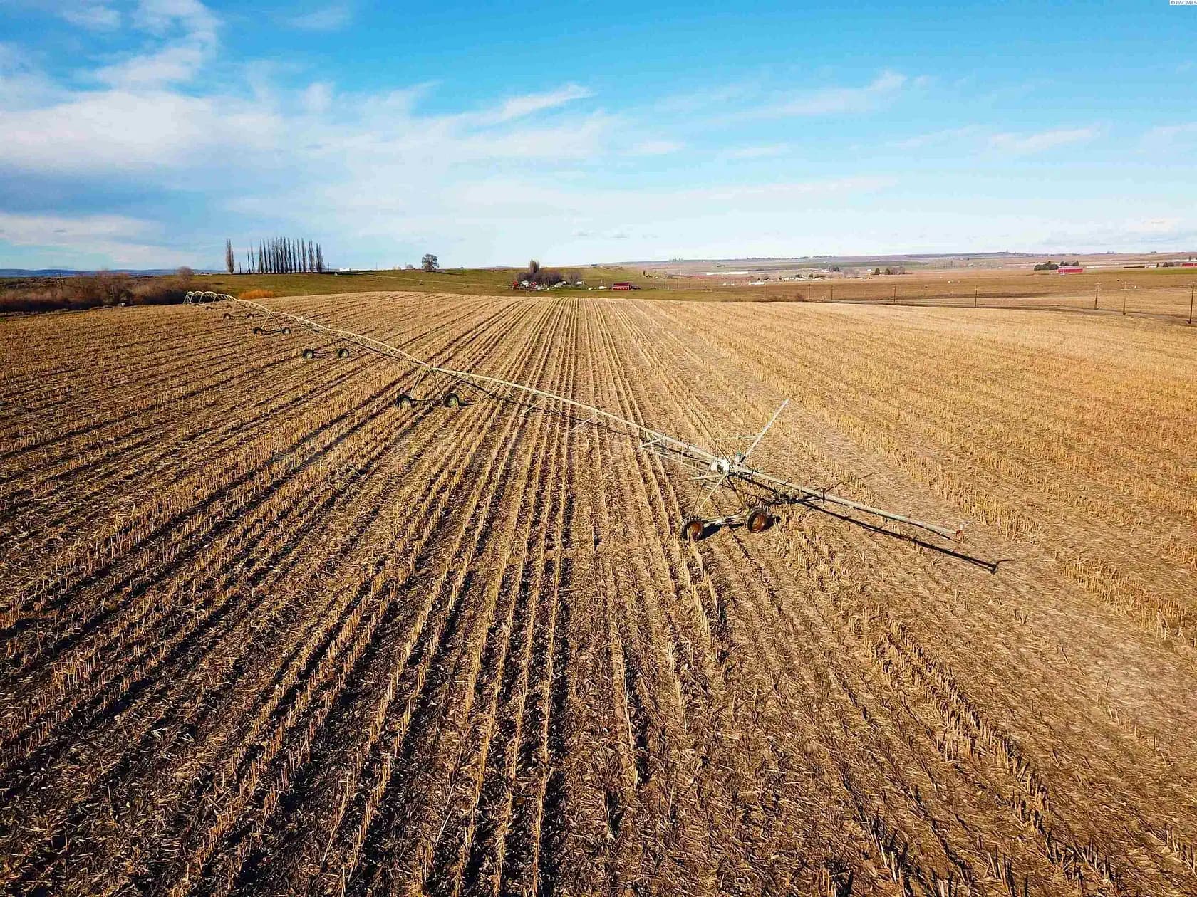 Othello, Washington: Columbia Basin farmland and agriculture